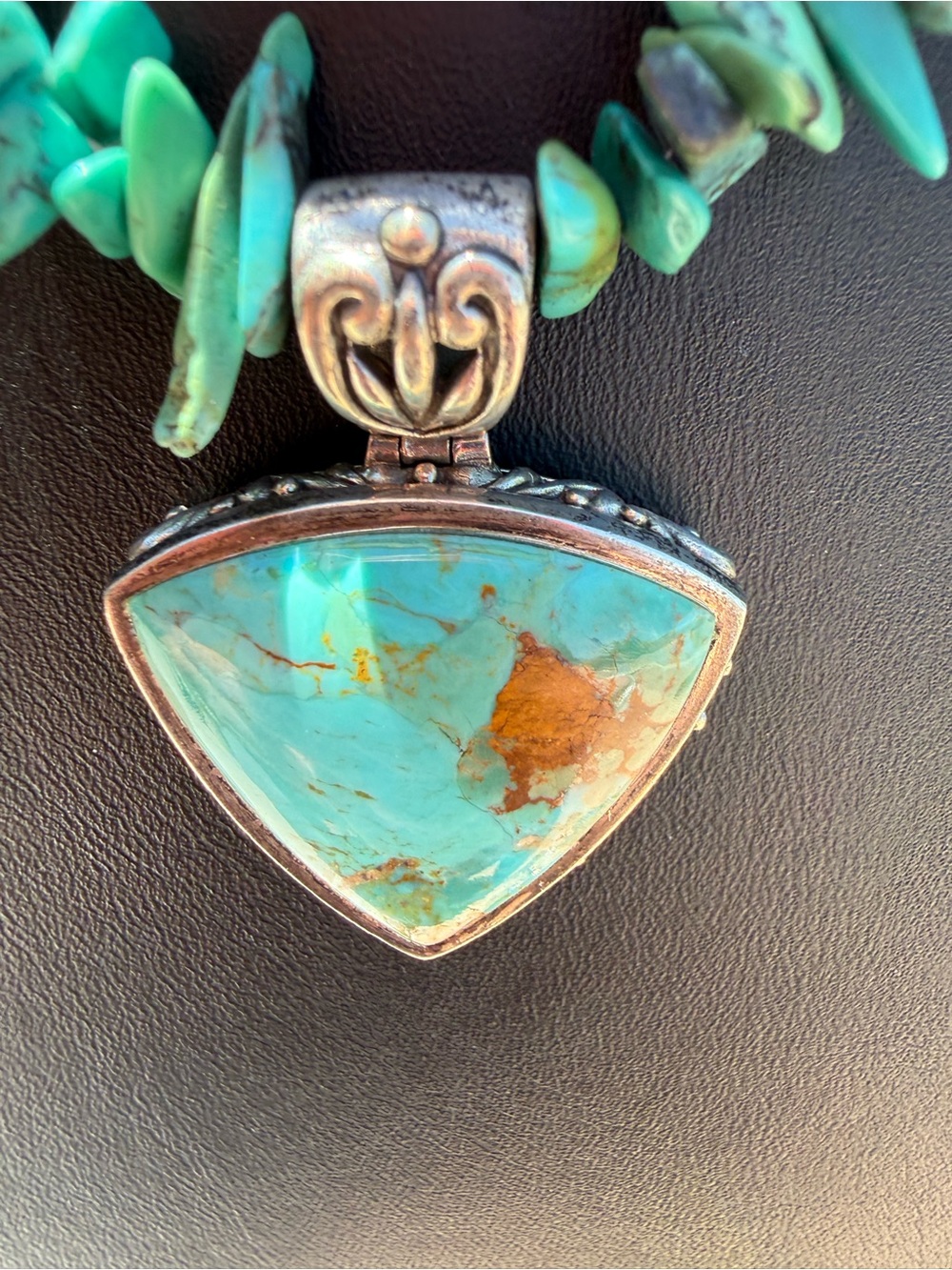 Vintage BARSE Sterling Silver Genuine Turquoise Chip Triangle Pendant Necklace - Picture 2 of 8